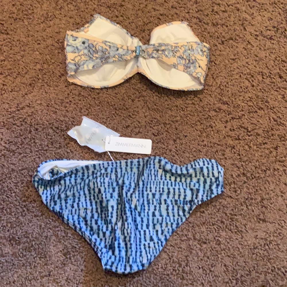 Bikini - Picture 2 of 3